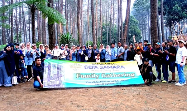 Family Gathering di Hutan Pinus Cikole Lembang, Deva Samara Rehat Sejenak Eratkan Kekeluargaan